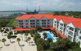 Harborside at Charleston Harbor Resort&Marina
